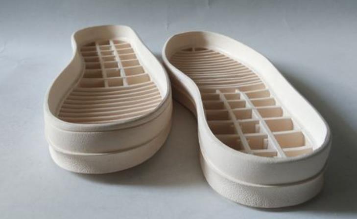 橡胶鞋底.jpg 橡胶鞋底.jpg